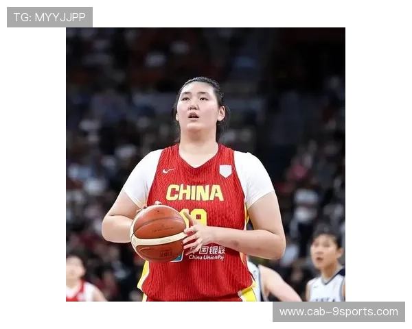 女篮内线霸主统治禁区无人能够阻挡